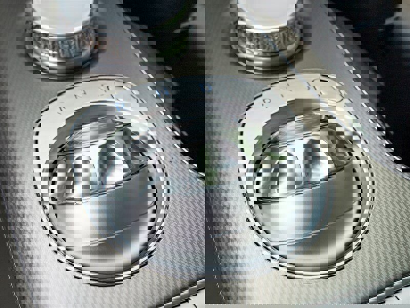 Used 2025 Genesis GV60 RWD image 34