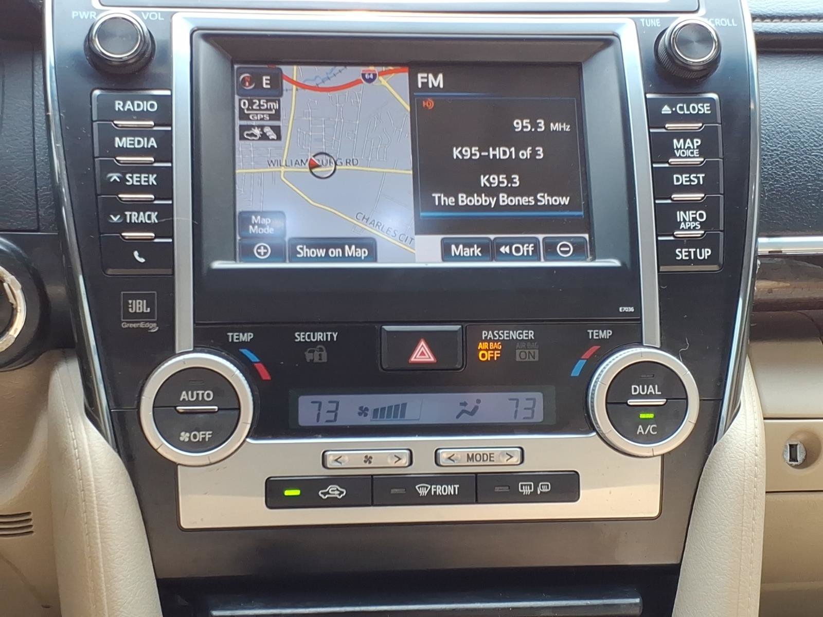 Used 2013 Toyota Camry XLE FWD image 6