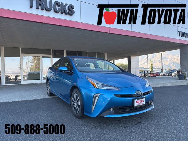 Certified 2020 Toyota Prius LE image 1
