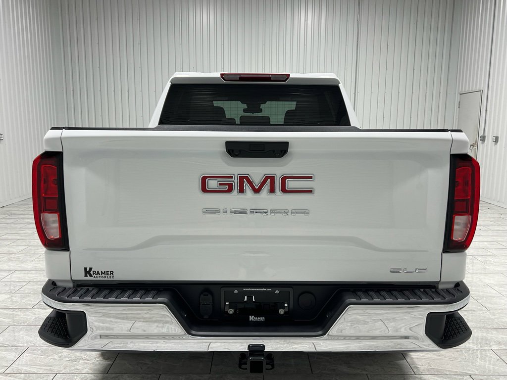 New 2026 GMC Sierra 1500 SLE image 4
