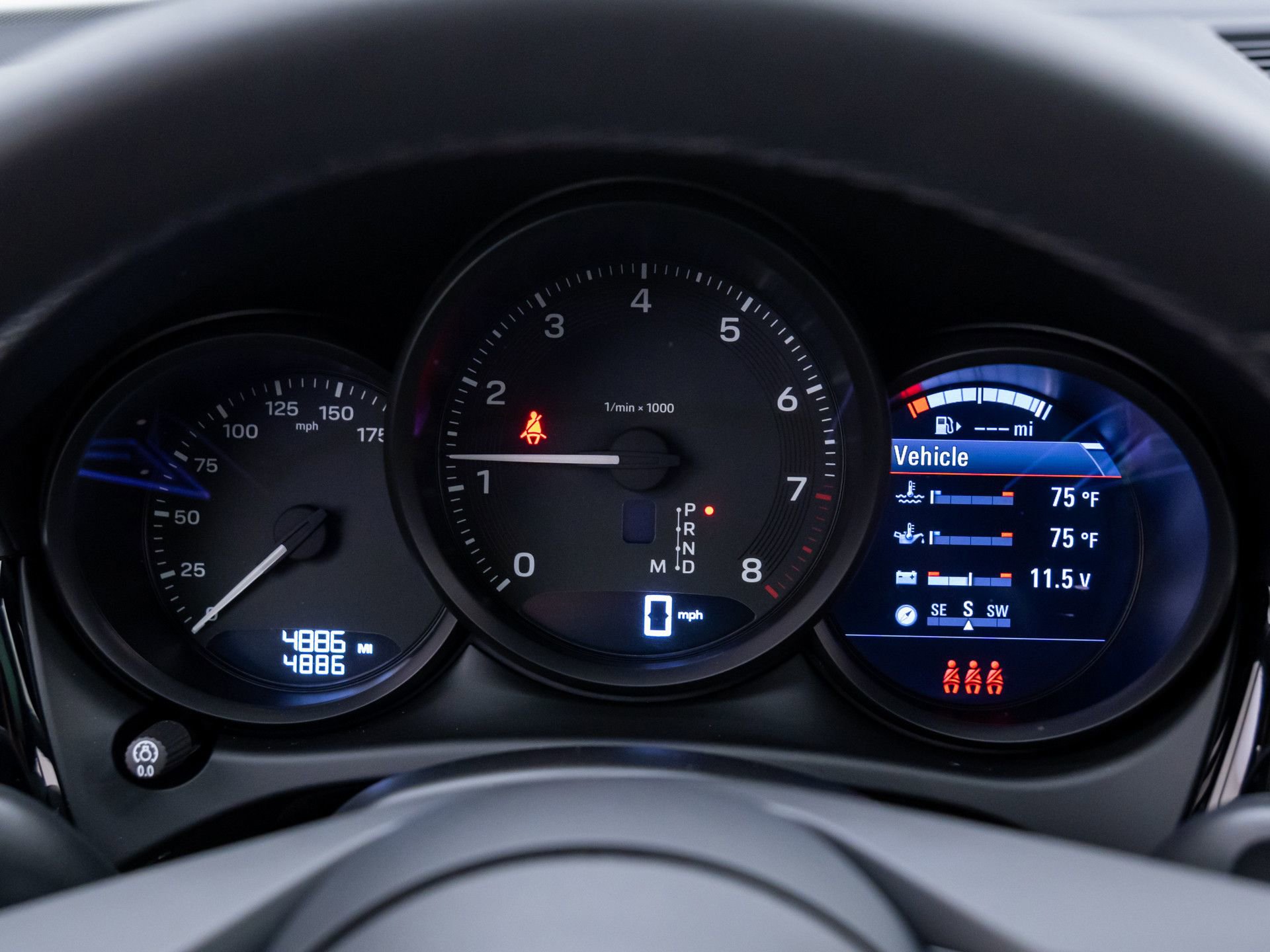 Certified 2025 Porsche Macan image 21