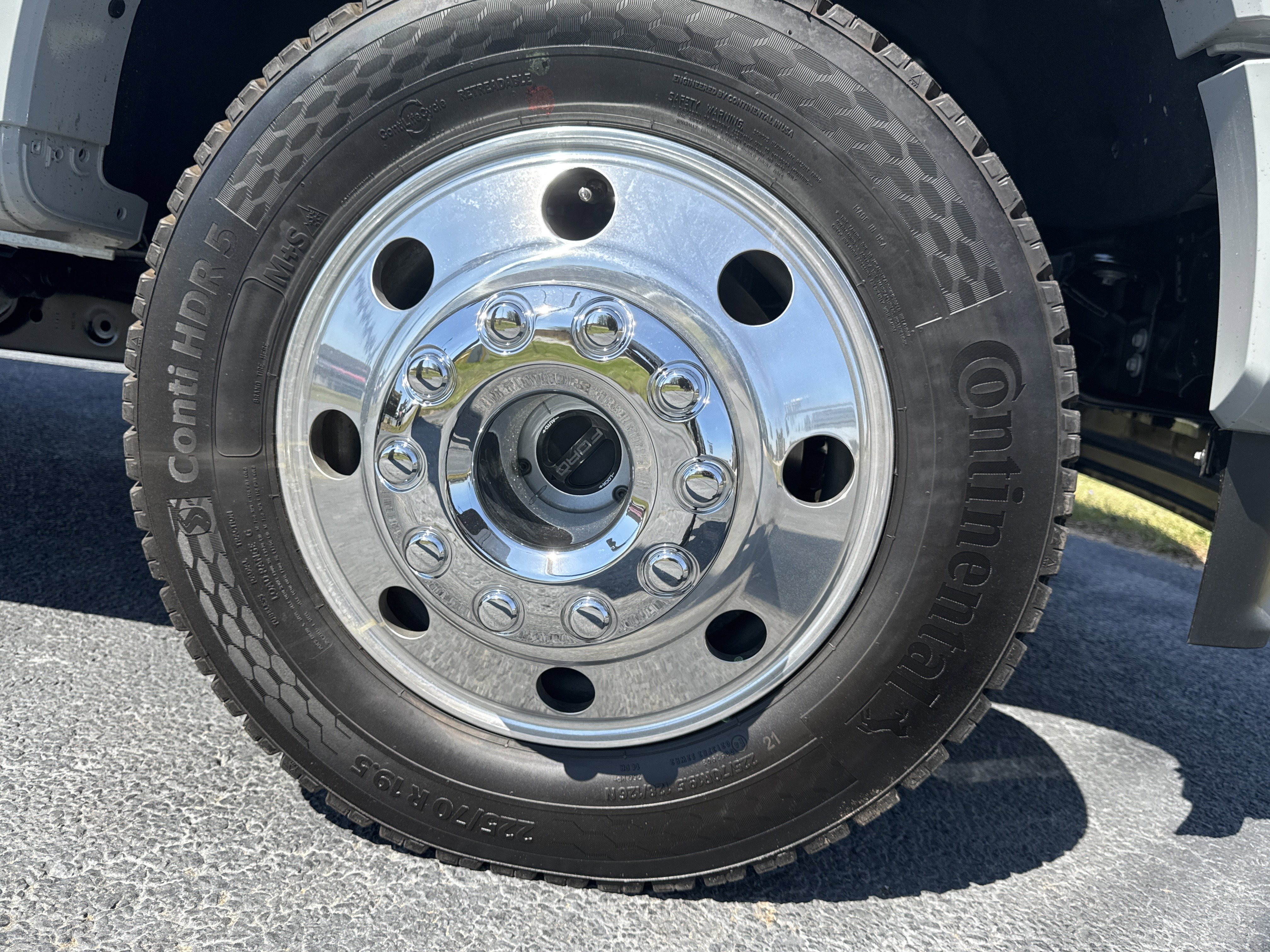 New 2026 Ford F450 Platinum image 11