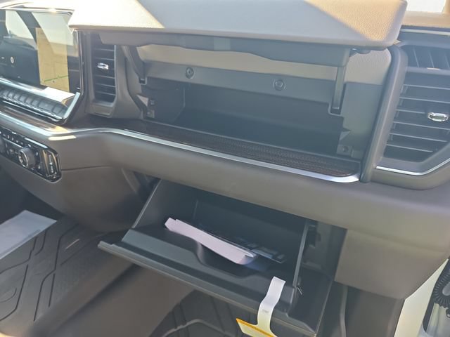 New 2026 Chevrolet Silverado 1500 LT w/ All Star Edition Plus AWD/4WD image 16