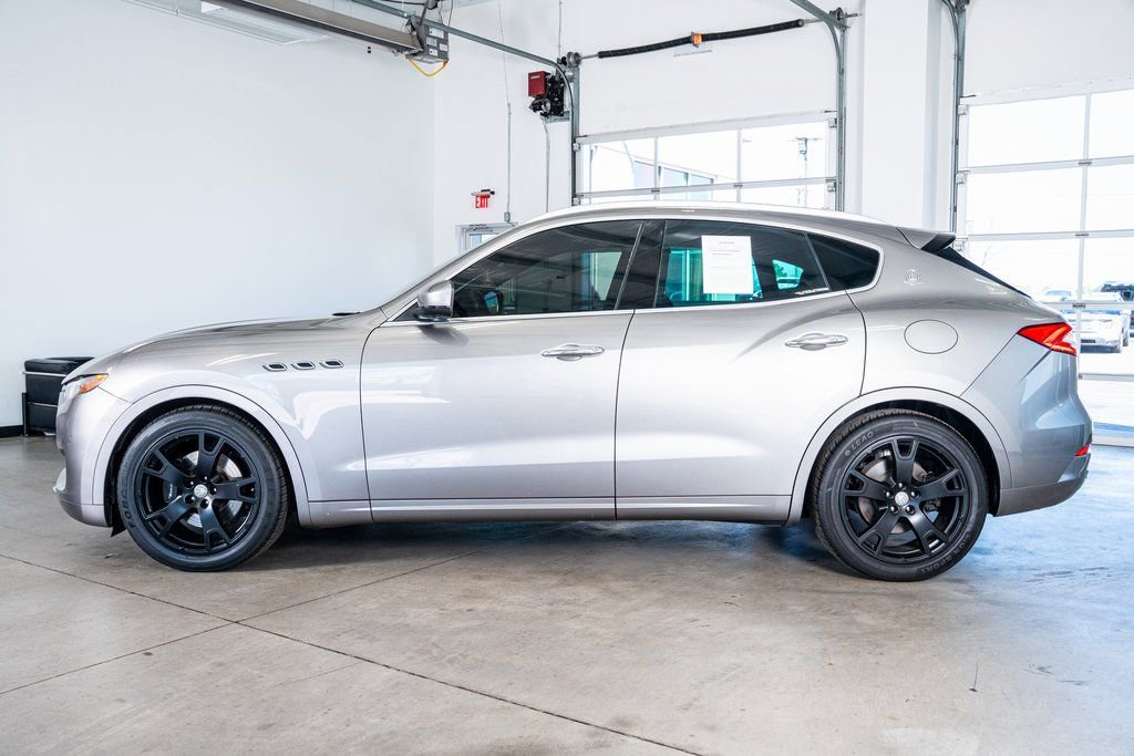 Used 2017 Maserati Levante w/ Luxury Package image 8