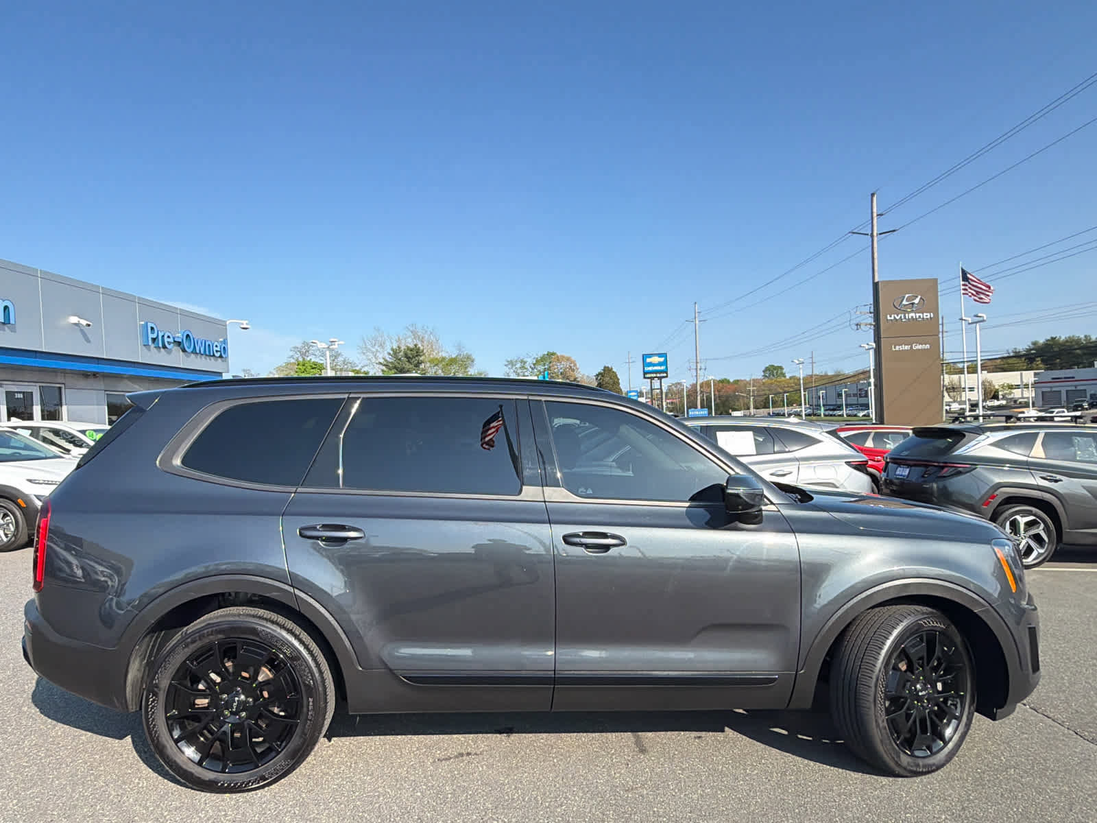 Used 2022 Kia Telluride SX w/ SX Prestige Package AWD/4WD image 3
