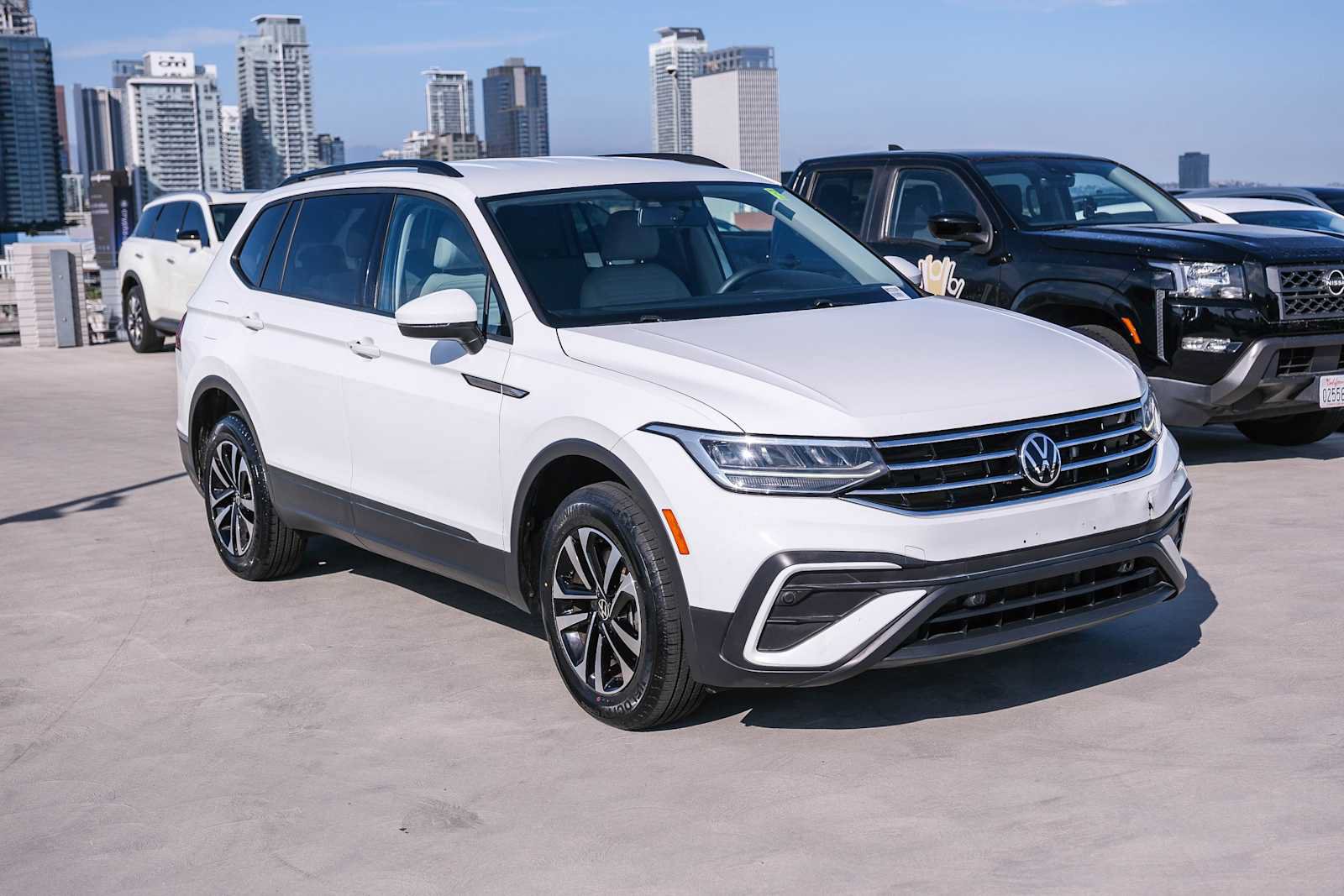 Used 2022 Volkswagen Tiguan S FWD image 3