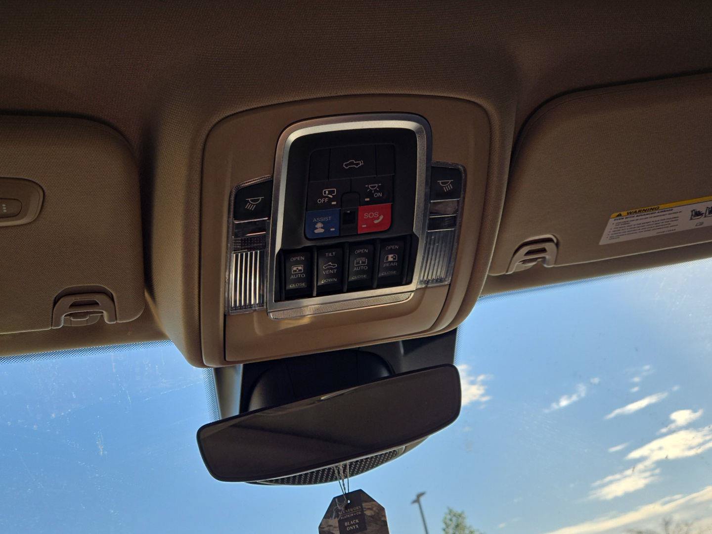 Used 2019 RAM 1500 Laramie AWD/4WD image 20