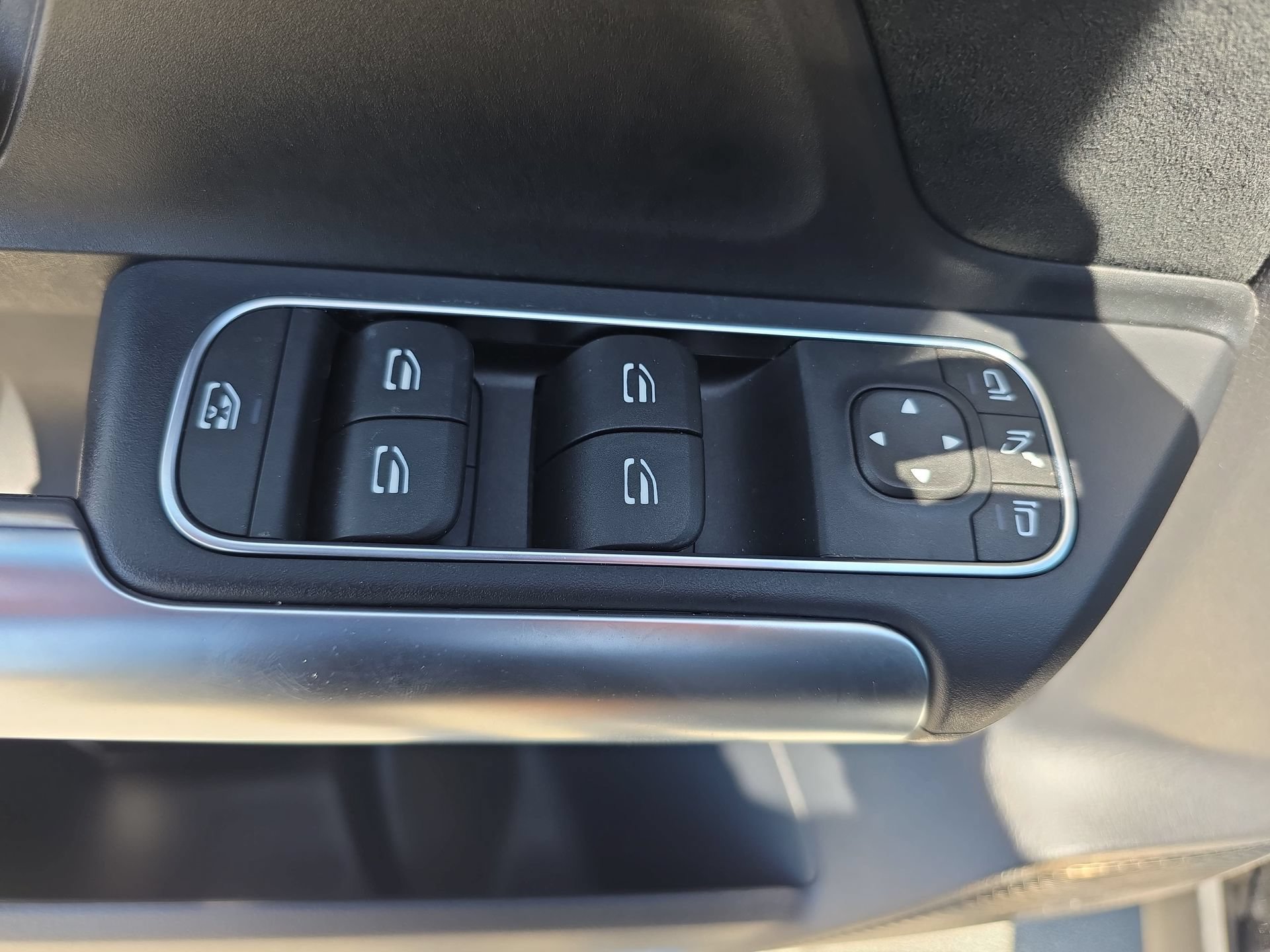 Certified 2024 Mercedes-Benz GLA 250 image 27
