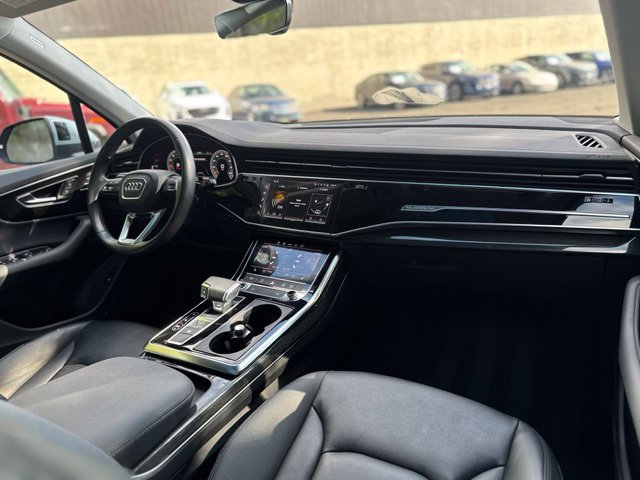 Used 2023 Audi Q7 2.0T Premium w/ Convenience Package AWD/4WD image 16