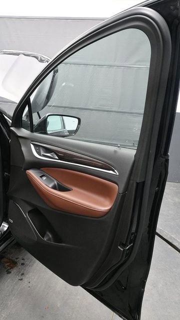 Used 2021 Buick Enclave Avenir w/ Avenir Technology Package image 9