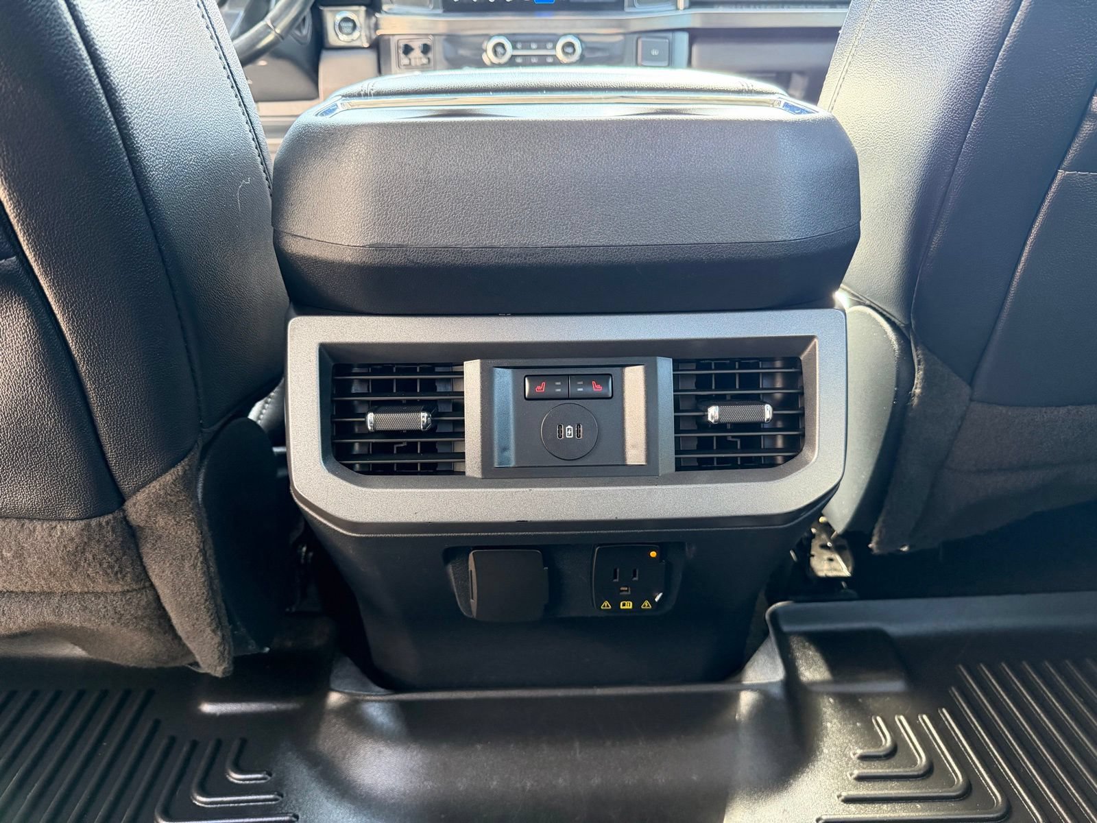 Used 2023 Ford F350 Lariat AWD/4WD image 29