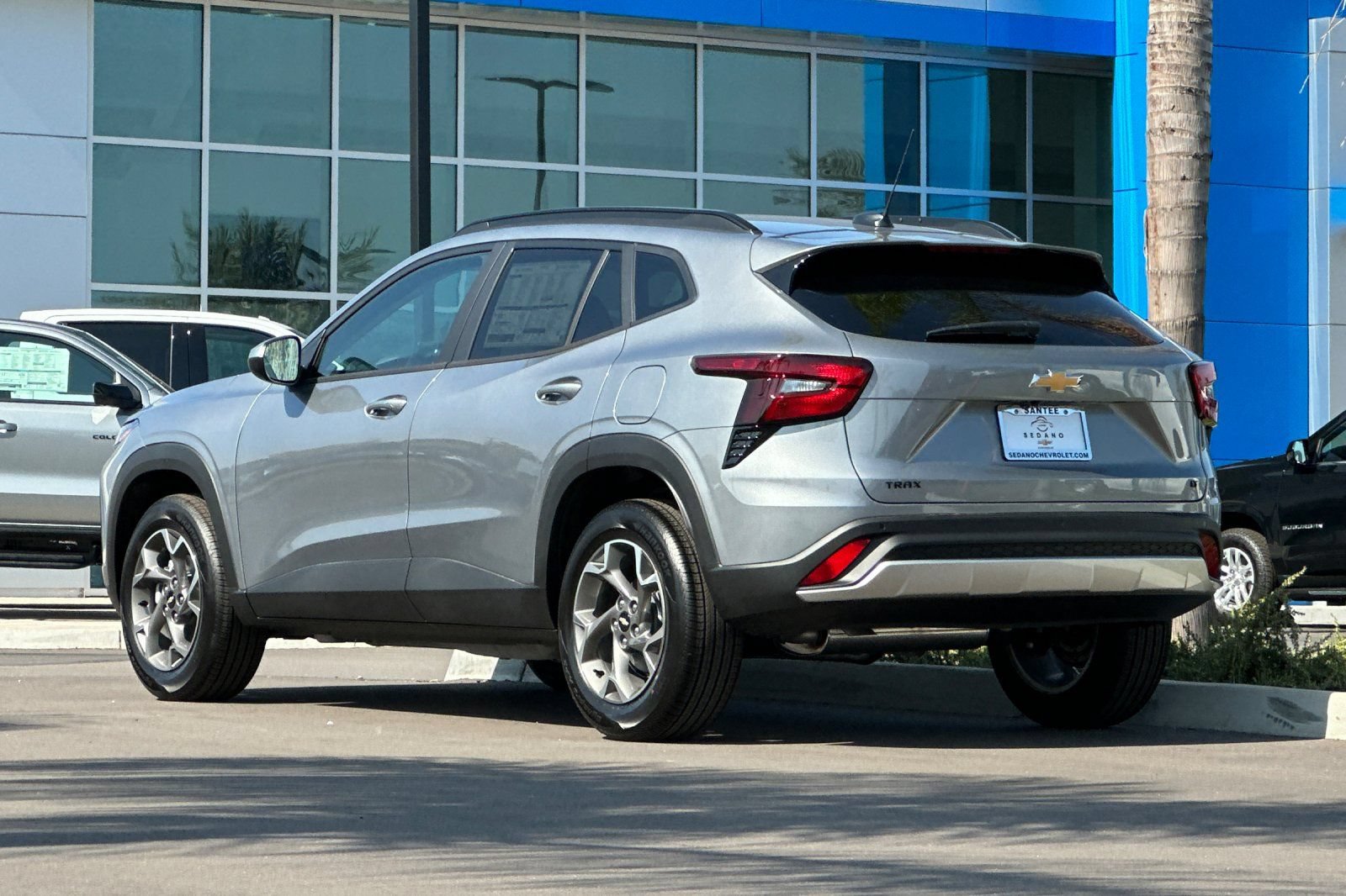 New 2026 Chevrolet Trax LT w/ Driver Confidence Package FWD image 6