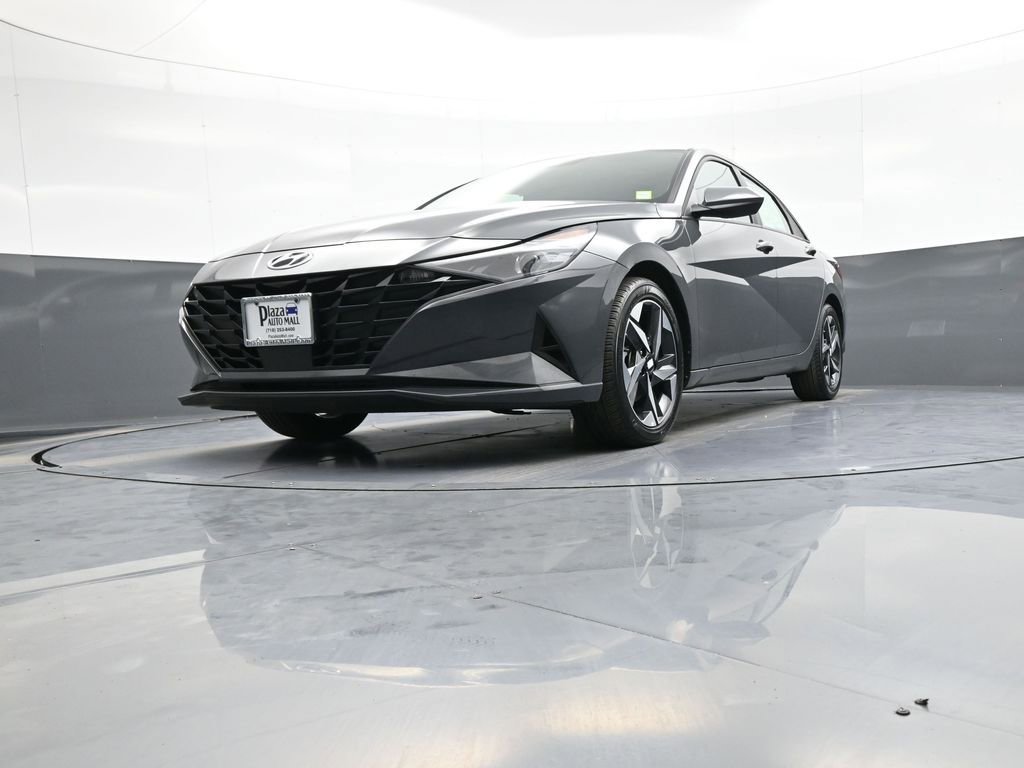 Certified 2023 Hyundai Elantra SEL w/ Convenience Package image 25