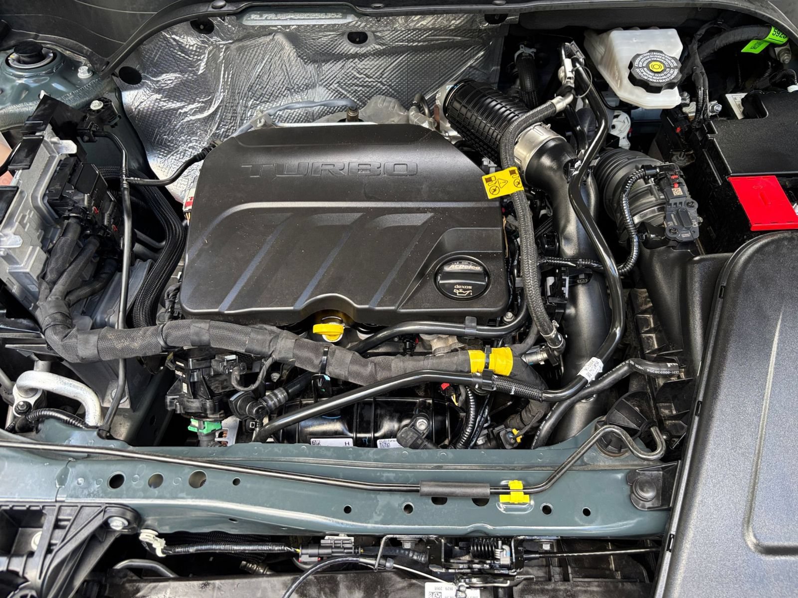 Used 2025 Chevrolet Trax LT FWD image 31