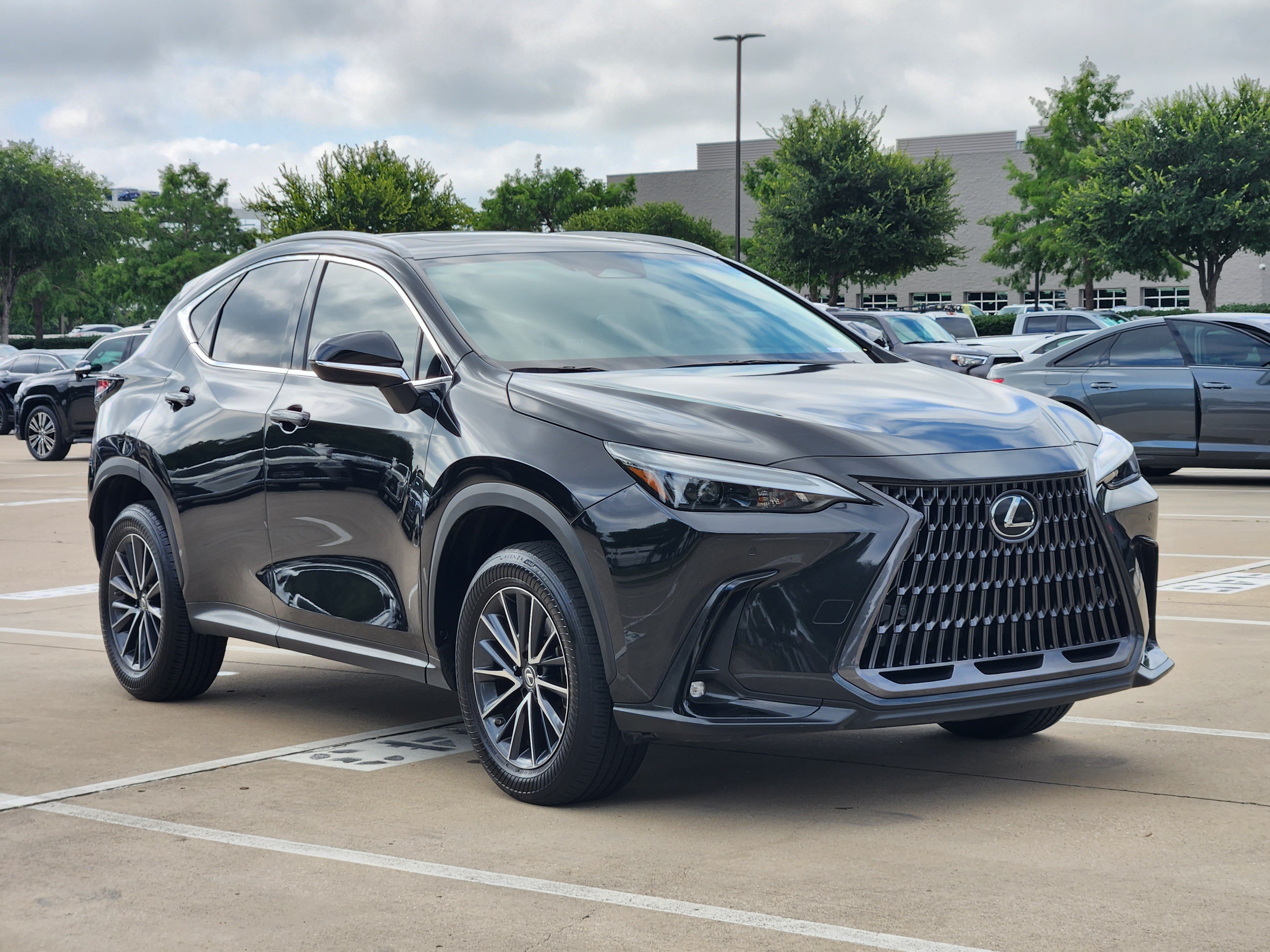 Used 2023 Lexus NX 350 AWD w/ Cold Area Package image 2
