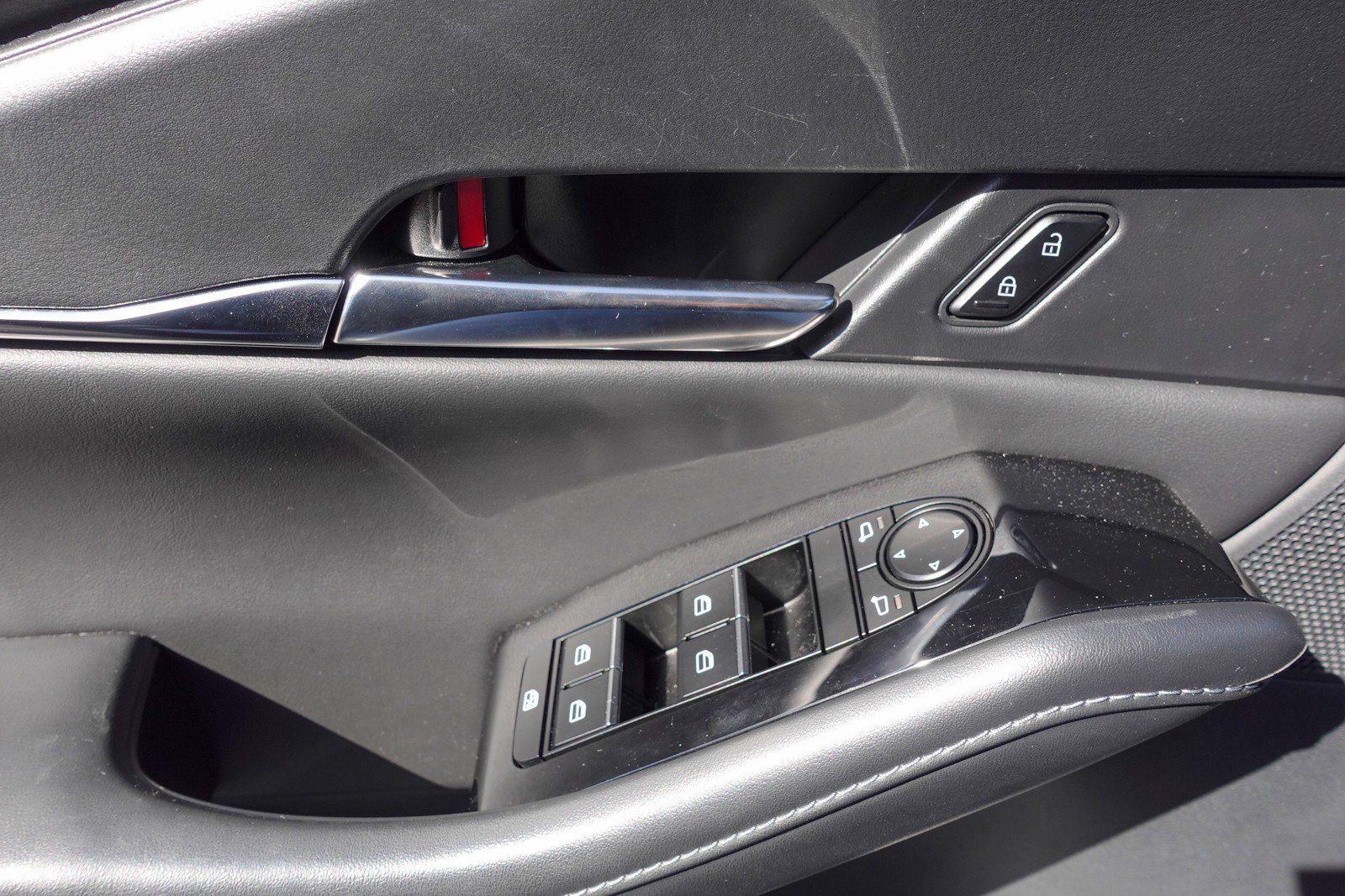 Used 2023 MAZDA CX-30 AWD 2.5 S w/ Preferred Package image 11