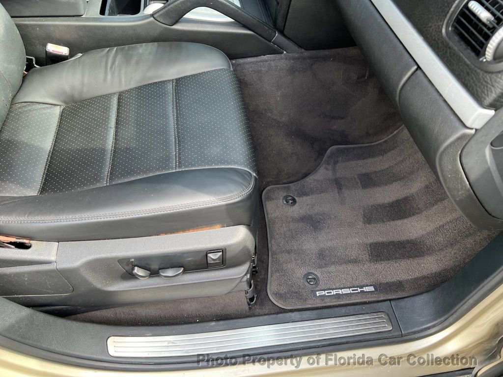 Used 2005 Porsche Cayenne S image 12
