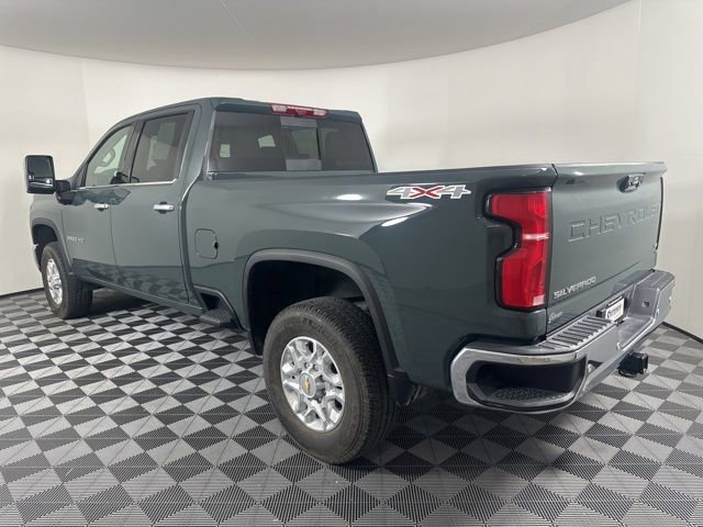 Used 2026 Chevrolet Silverado 2500 LTZ w/ LTZ Convenience Package image 5