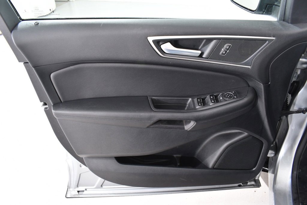 Used 2022 Ford Edge SEL w/ Convenience Package image 24