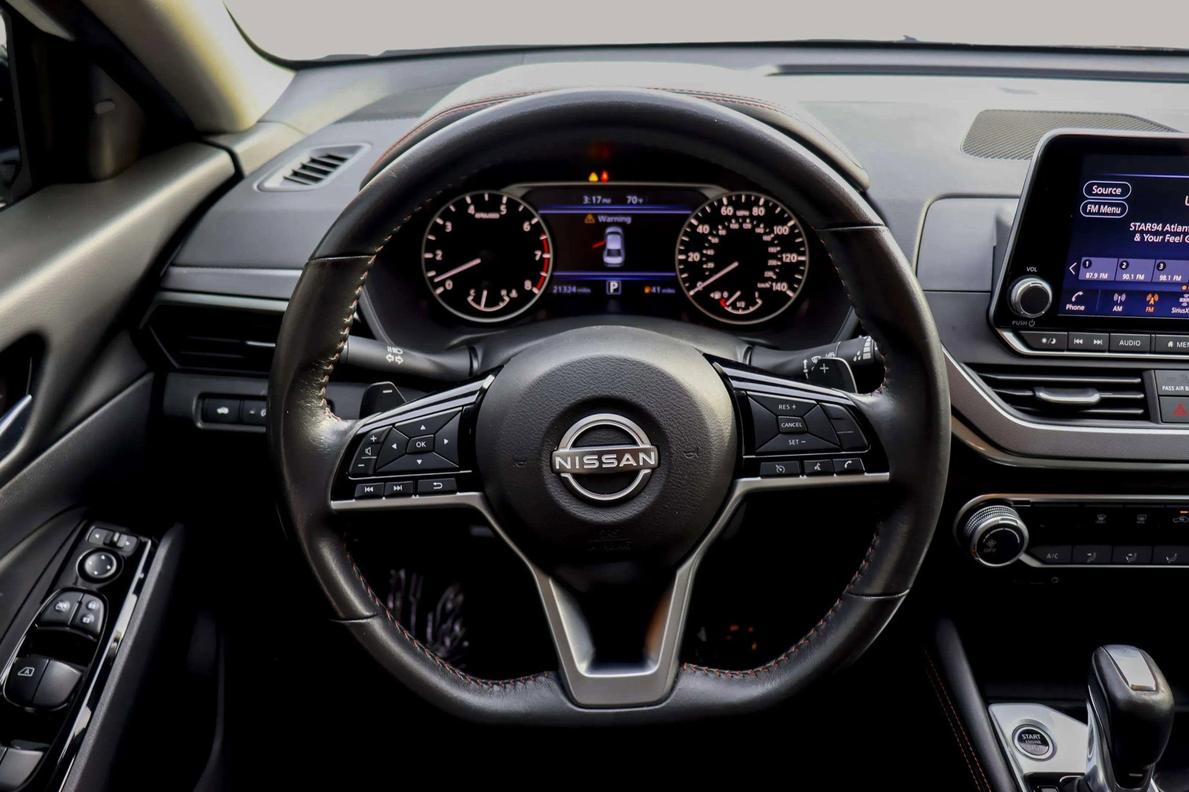 Used 2024 Nissan Altima 2.5 SR image 23