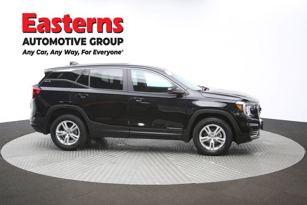 Used 2022 GMC Terrain SLE image 46