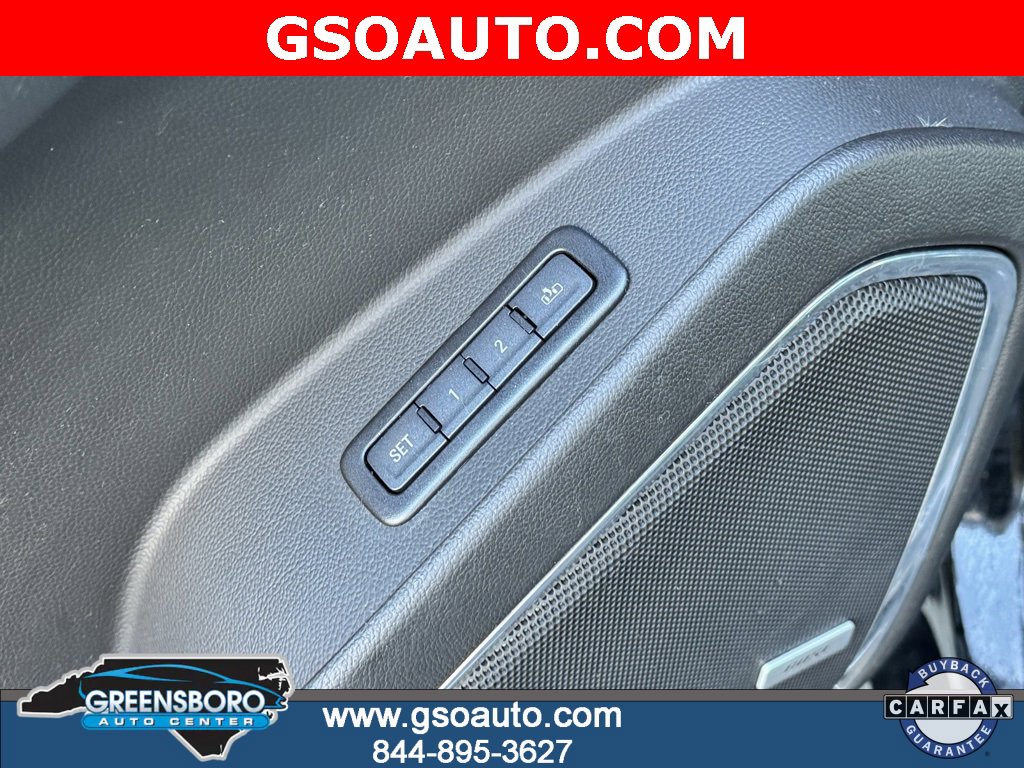 Used 2018 Chevrolet Suburban Premier image 28