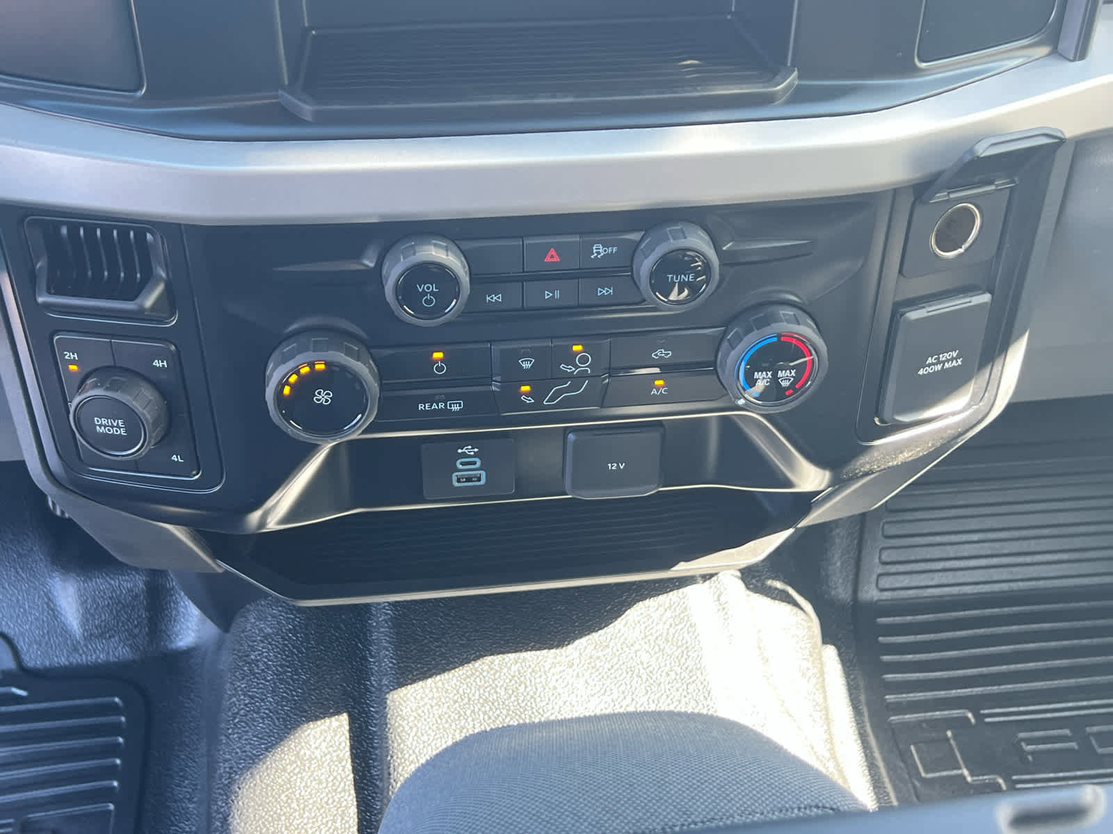 New 2026 Ford F550 4x4 Crew Cab Super Duty image 33