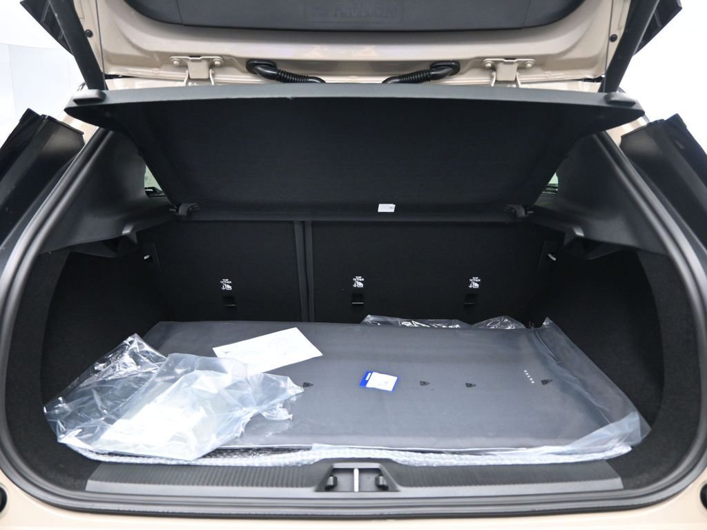 New 2026 Volvo EX30 Cross Country Ultra image 24