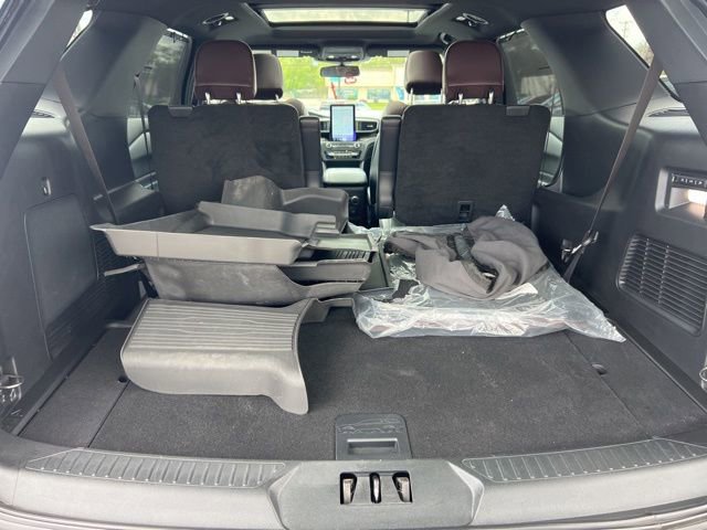Certified 2020 Ford Explorer Platinum w/ Premium Technology Package AWD/4WD image 26