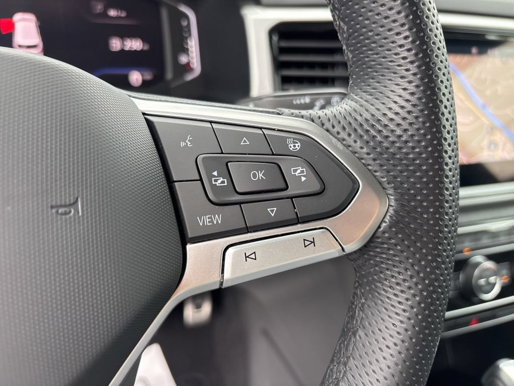 Used 2023 Volkswagen Atlas Cross Sport SEL Premium R-Line AWD/4WD image 17