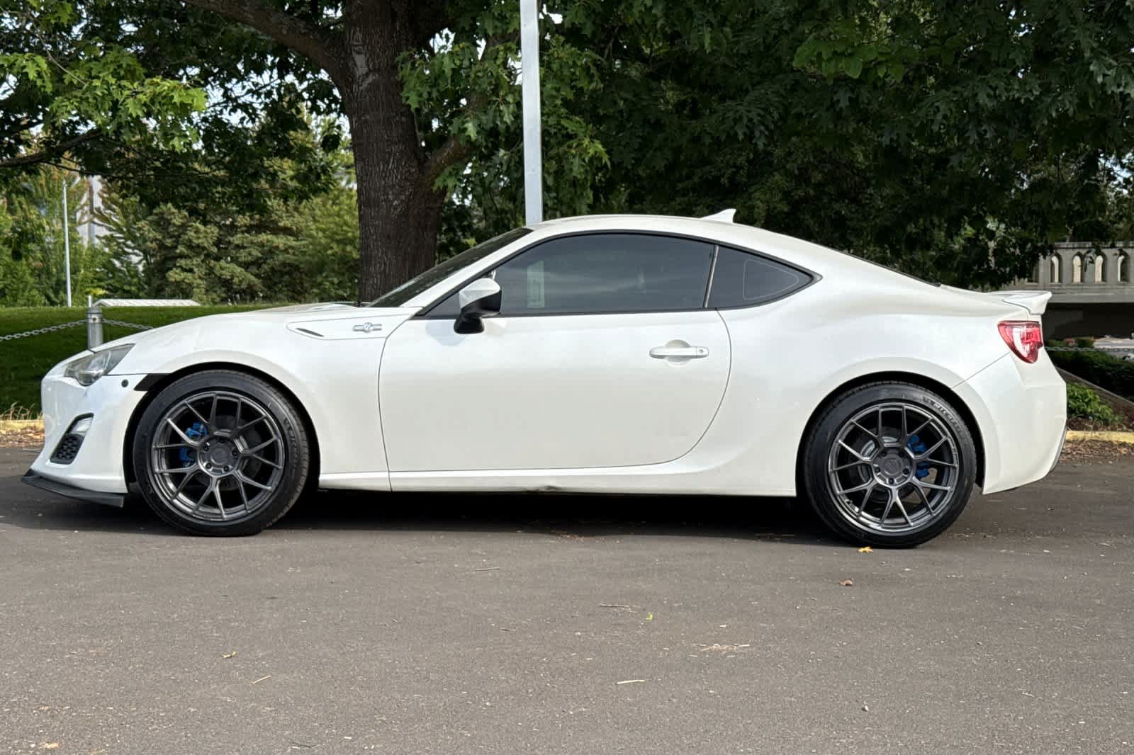 Used 2013 Scion FR-S RWD image 5
