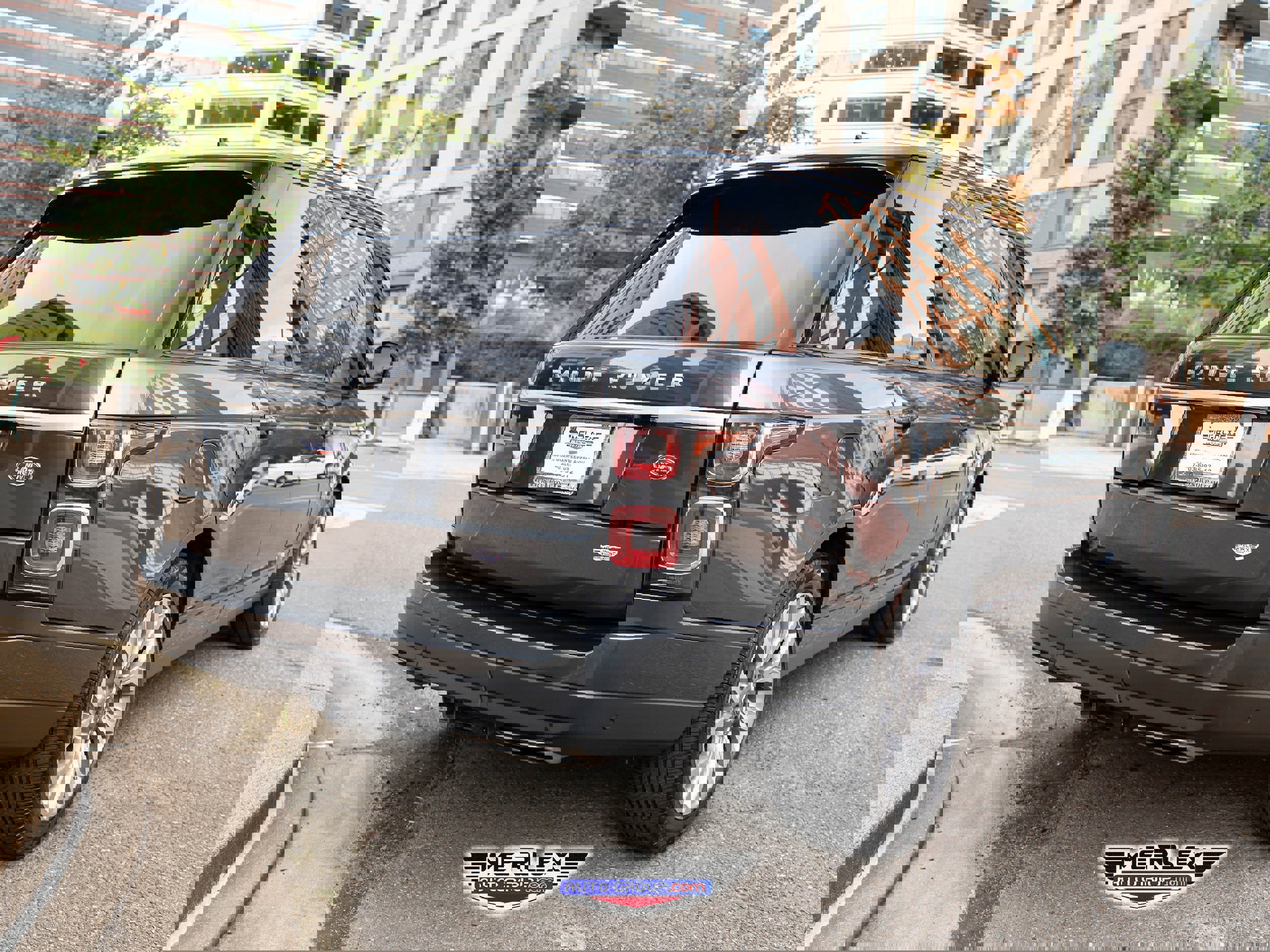 Used 2018 Land Rover Range Rover Long Wheelbase Supercharged image 7