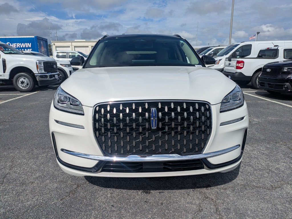 Certified 2025 Lincoln Corsair Grand Touring AWD/4WD image 10