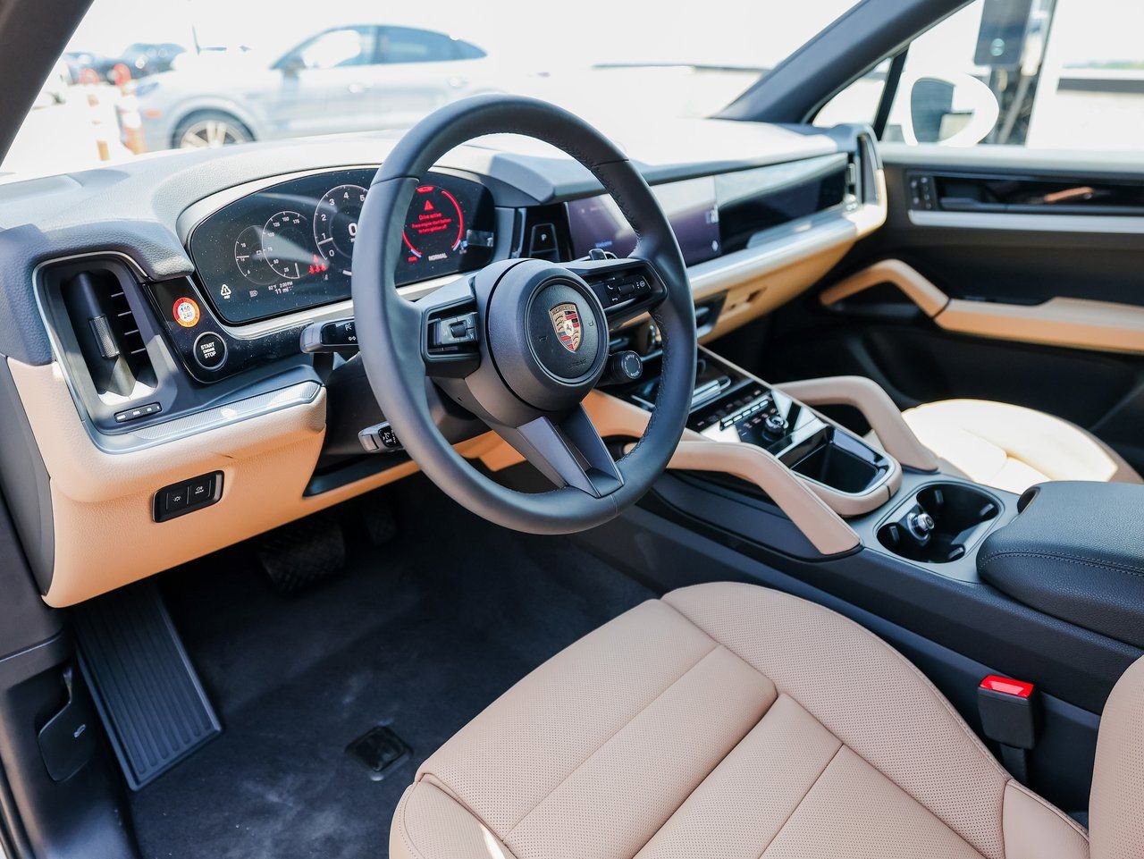 Certified 2026 Porsche Cayenne AWD/4WD image 4
