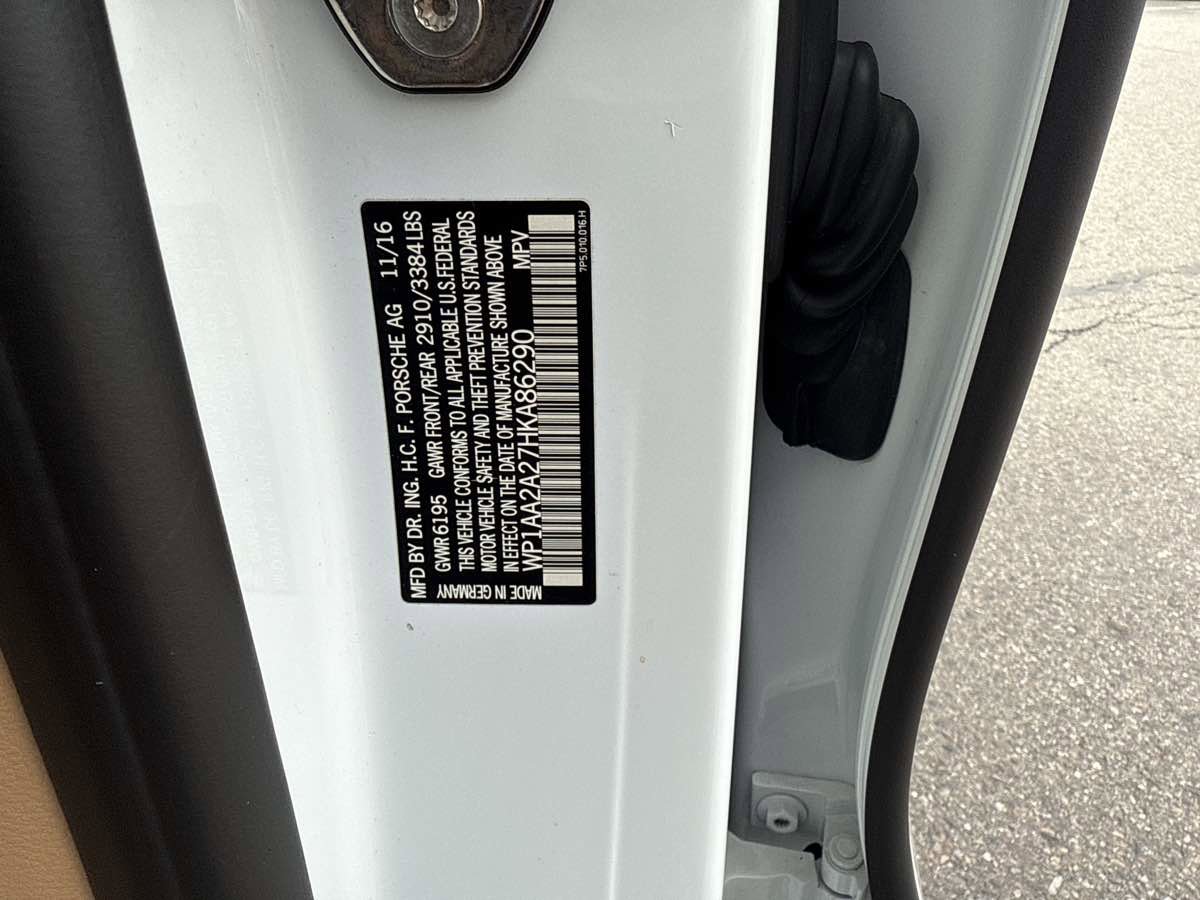 Used 2017 Porsche Cayenne image 28