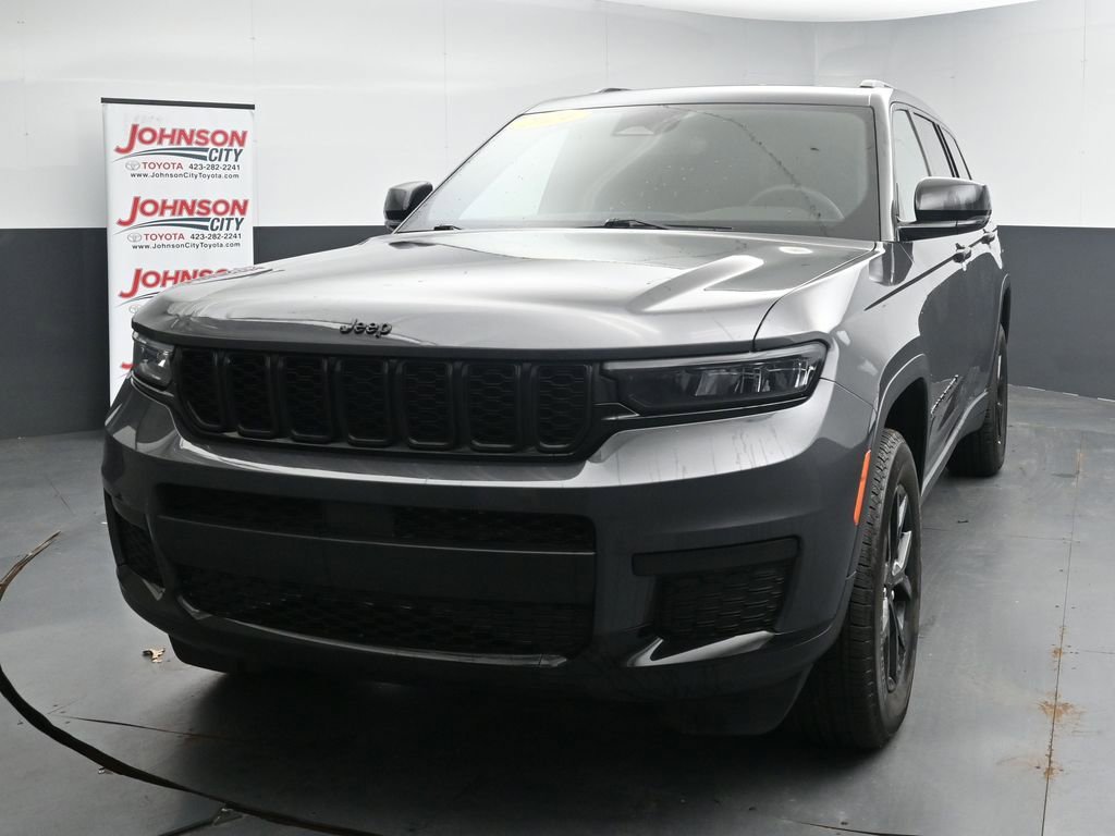 Used 2024 Jeep Grand Cherokee L Laredo AWD/4WD image 4