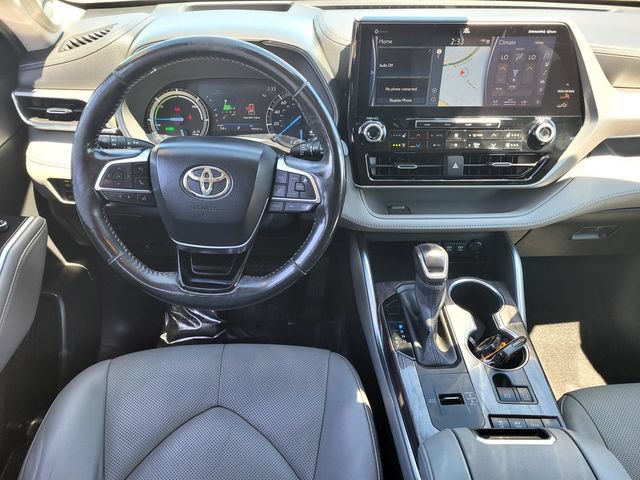 Used 2021 Toyota Highlander Platinum AWD/4WD image 16
