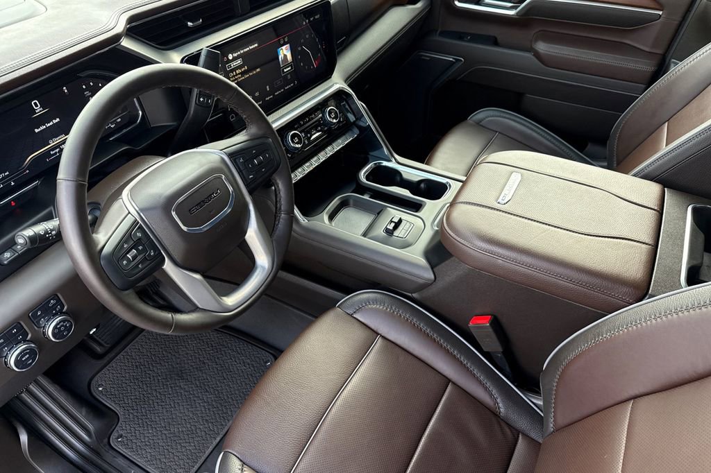 Used 2025 GMC Sierra 3500 Denali w/ Denali Reserve Package image 10