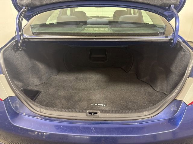 Used 2011 Toyota Camry SE w/ Fleet Convenience Pkg FWD image 20