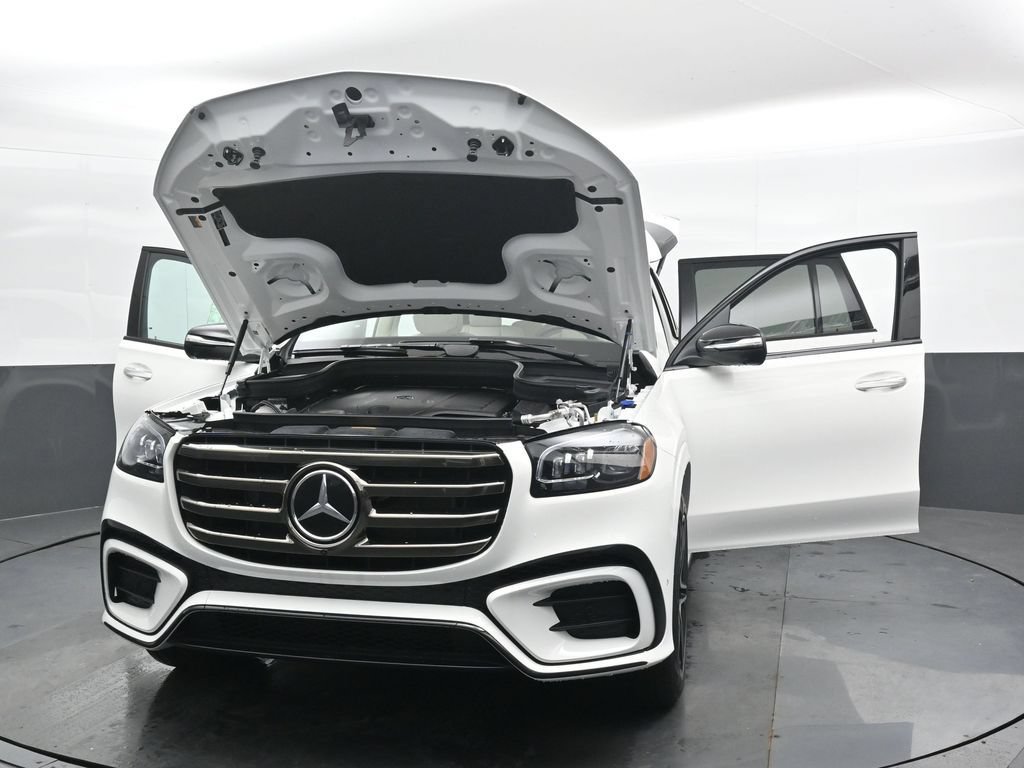 New 2026 Mercedes-Benz GLS 450 4MATIC image 44