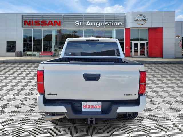 Used 2024 Toyota Tacoma TRD Sport AWD/4WD image 3