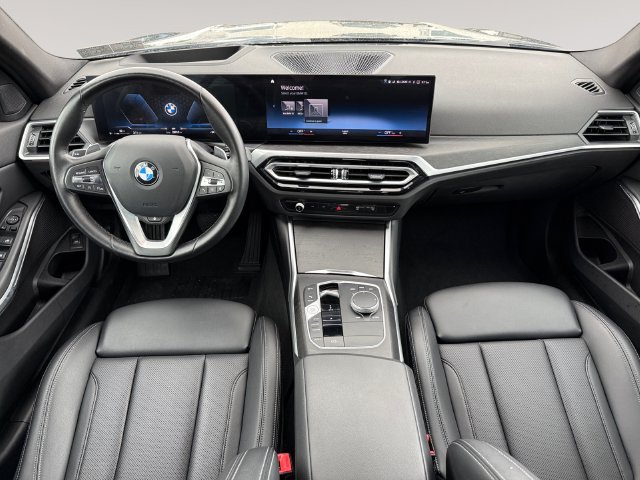 Used 2023 BMW 330i xDrive Sedan w/ Premium Package AWD/4WD image 10