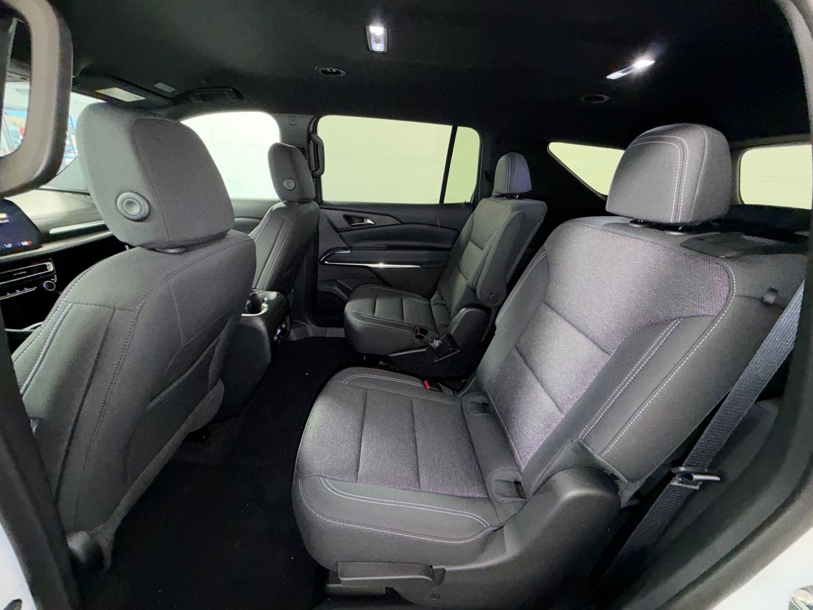 New 2027 Chevrolet Traverse LT w/ Driver Confidence Package FWD image 24