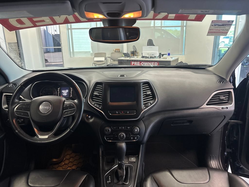 Used 2021 Jeep Cherokee Latitude Plus FWD image 12