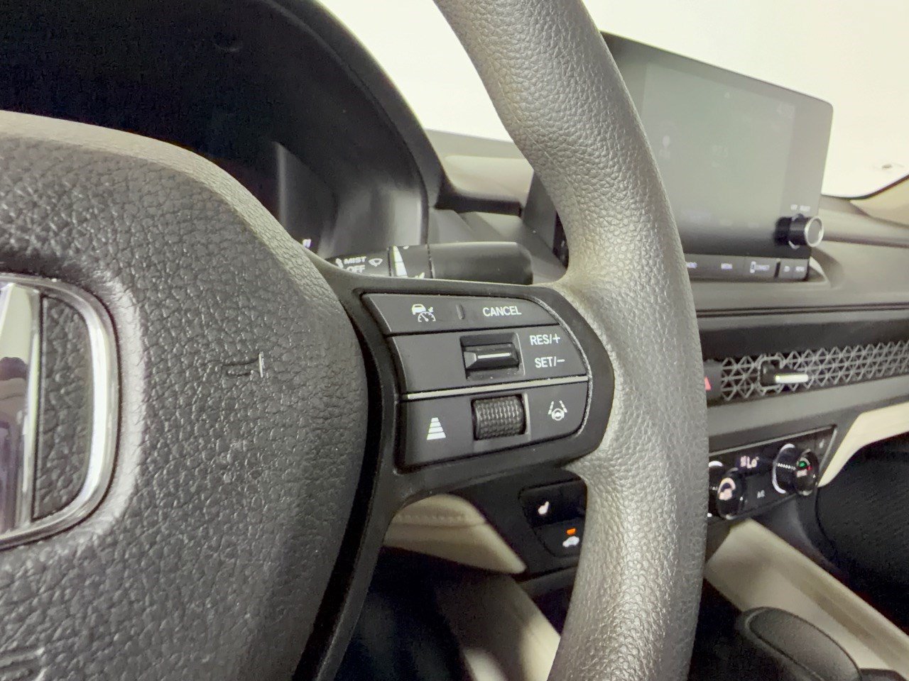 Used 2024 Honda Accord EX image 19