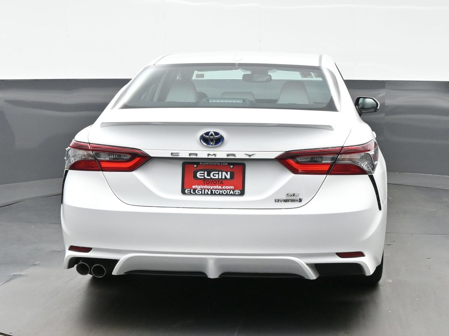 Used 2024 Toyota Camry SE w/ Audio Upgrade Package FWD image 5