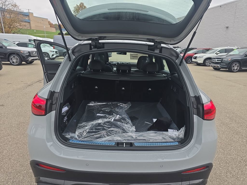 New 2026 Mercedes-Benz GLC 43 AMG 4MATIC image 23