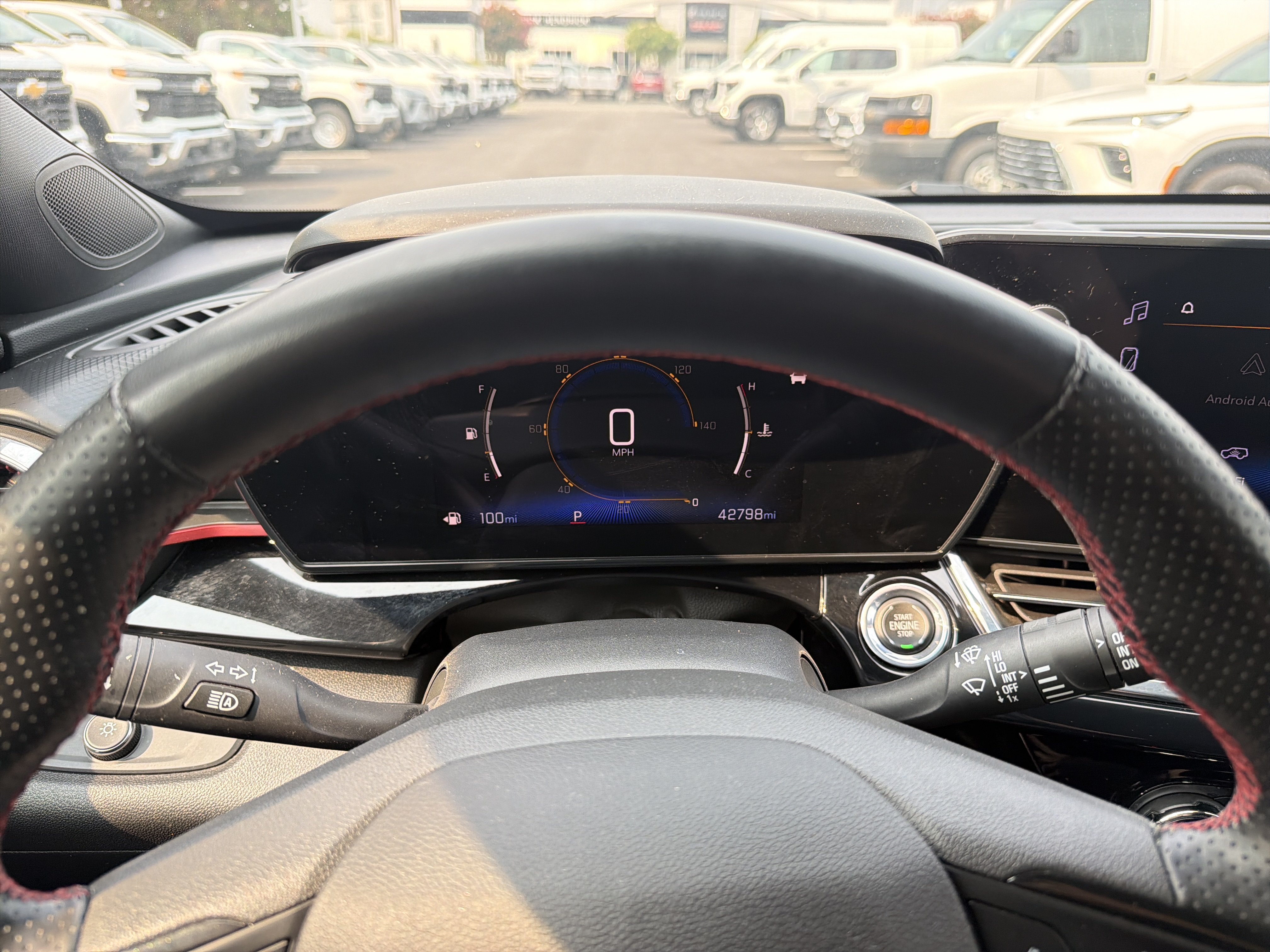 Used 2024 Chevrolet Trax RS FWD image 21