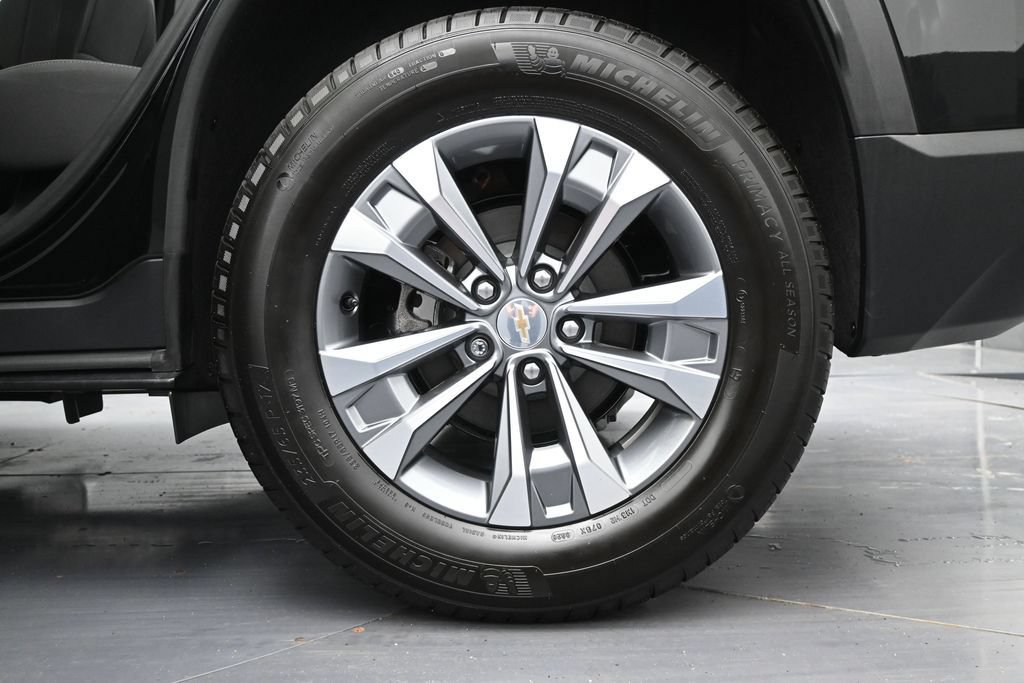 Certified 2026 Chevrolet Equinox LT w/ Safety and Technology Package AWD/4WD image 14