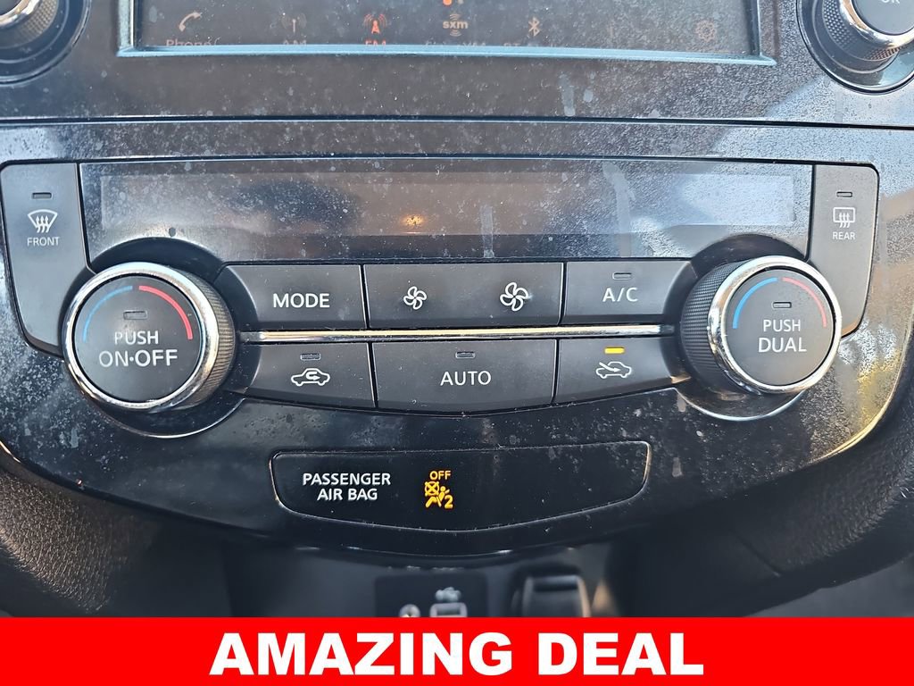 Used 2018 Nissan Rogue SV image 21